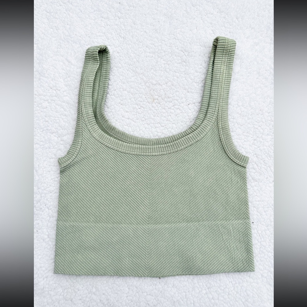 Cropped Tank Top